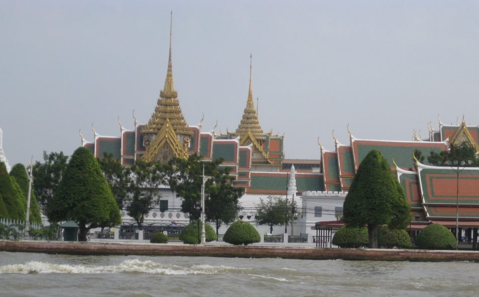 Eyeing temples from the river